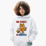 cat-no-kings-in-america-2025-shirt-1_qwugbp
