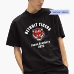 detroit-tigers-janas-brothers-2025-shirt-1_kcv9pk